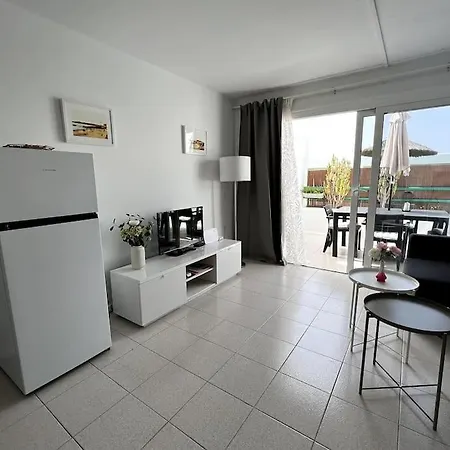 Lola - Cosy & 1 Bedroom Apartment