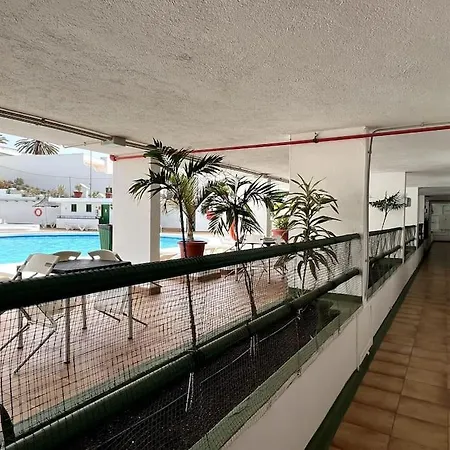Lola - Cosy & 1 Bedroom Apartment